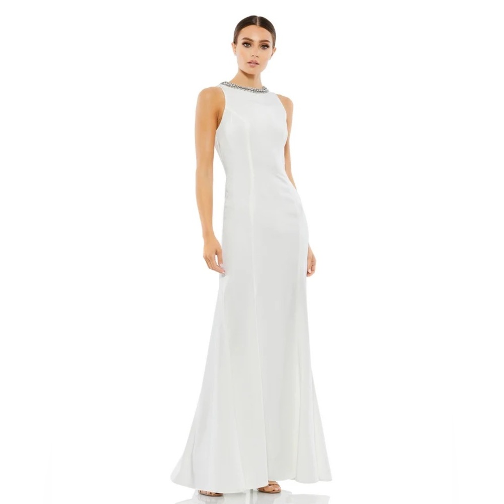 NWT Mac Duggal Elegant White Sleeveless Gown - Size 0